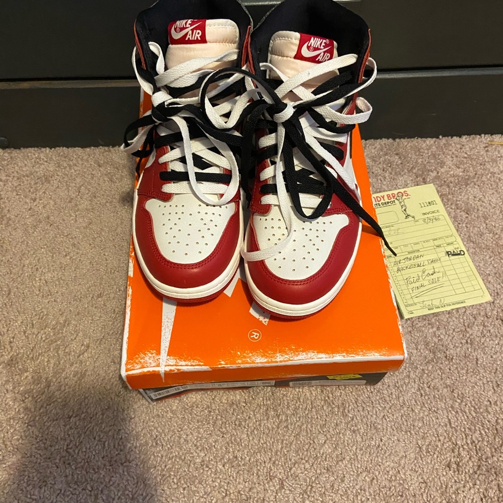 Jordan 1 “lost and found” S8.5M 10W